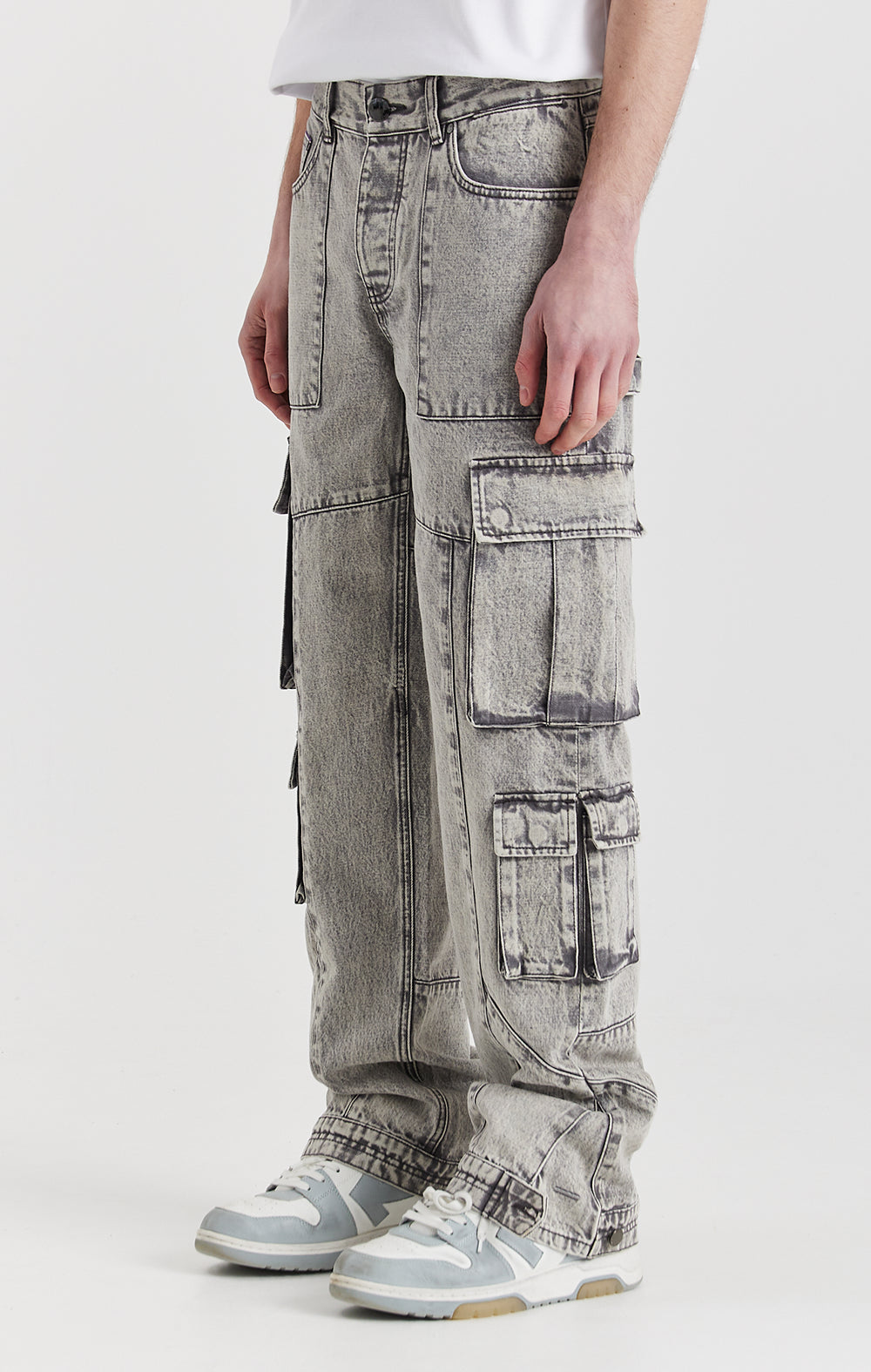ONLY THE BLIND - Silver Rock Denim Cargo Jeans