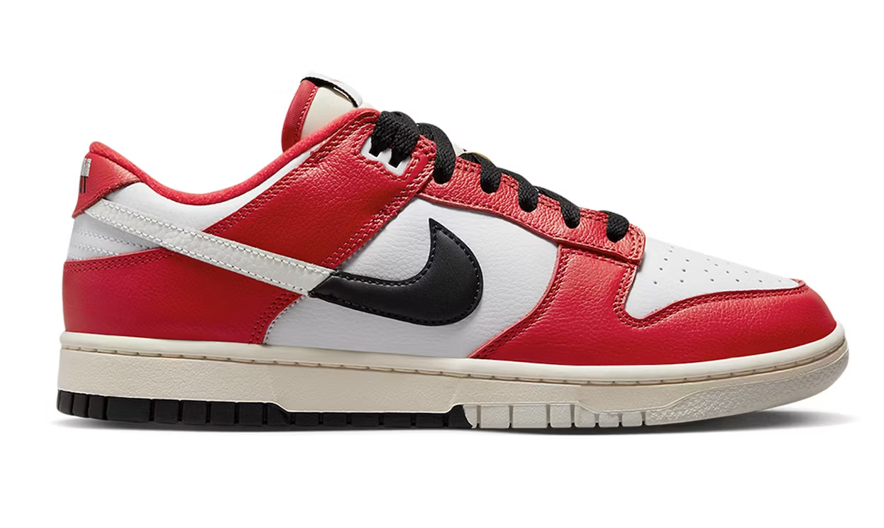 NIKE DUNK LOW CHICAGO SPLIT