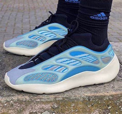 Adidas china 2024 yeezy azul