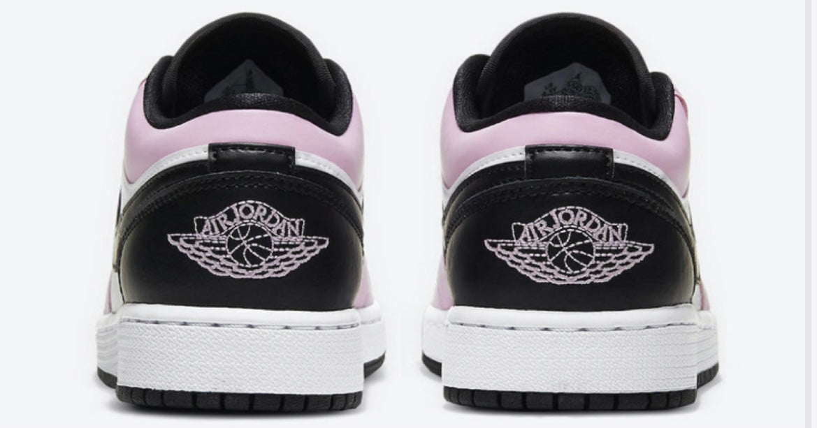 Baby pink jordan 1 online