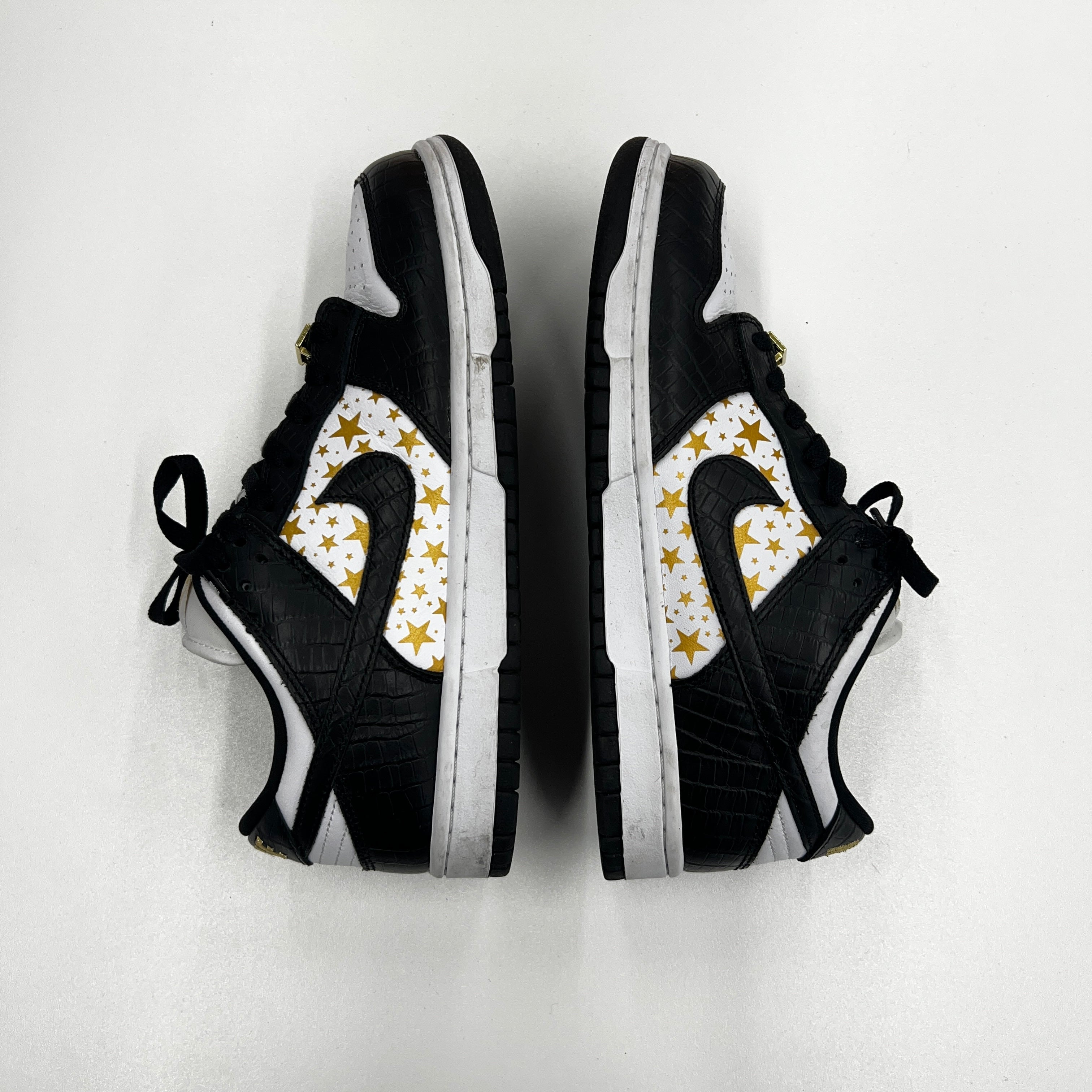 Nike sb best sale supreme black