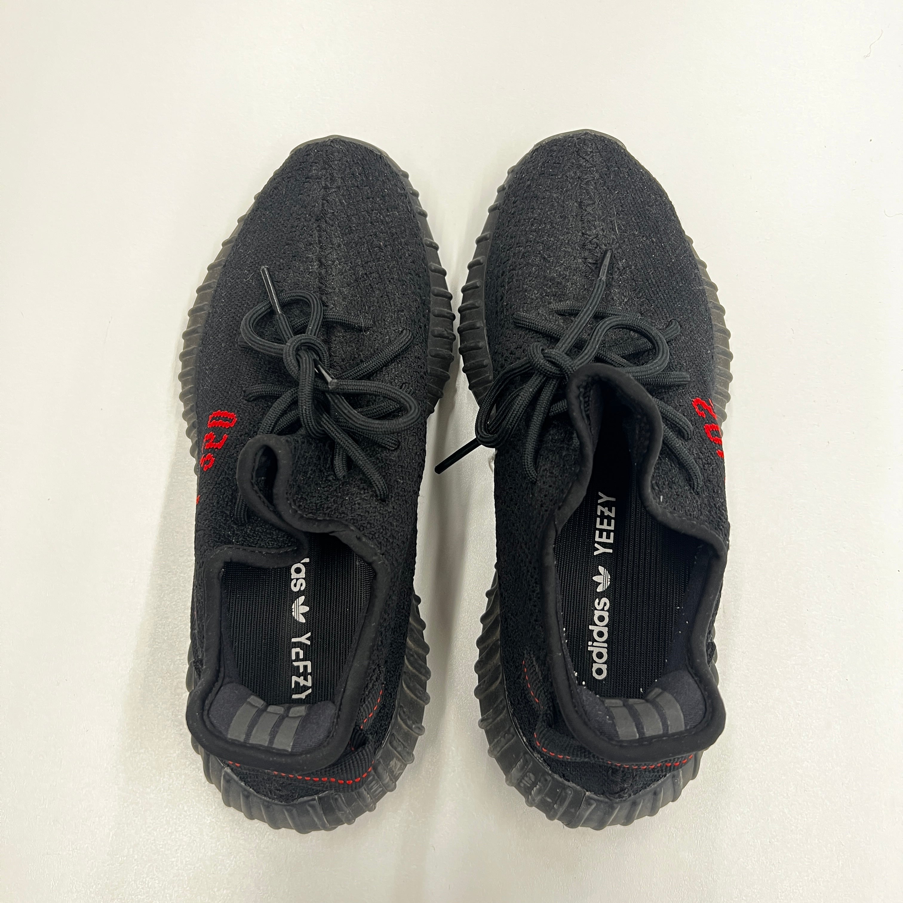 PRE LOVED - YEEZY BOOST 350 V2 BRED - adidas store muenchen germany city  council