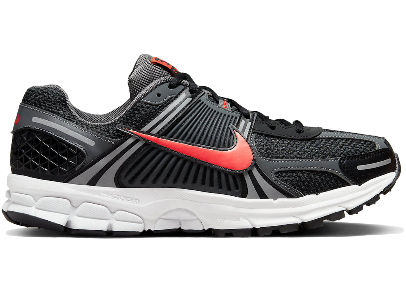 NIKE ZOOM VOMERO 5 BLACK PICANTE RED