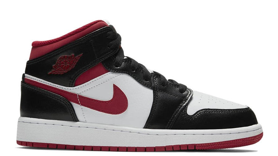 KIDS JORDAN 1 MID GYM ROJO NEGRO BLANCO (PS)