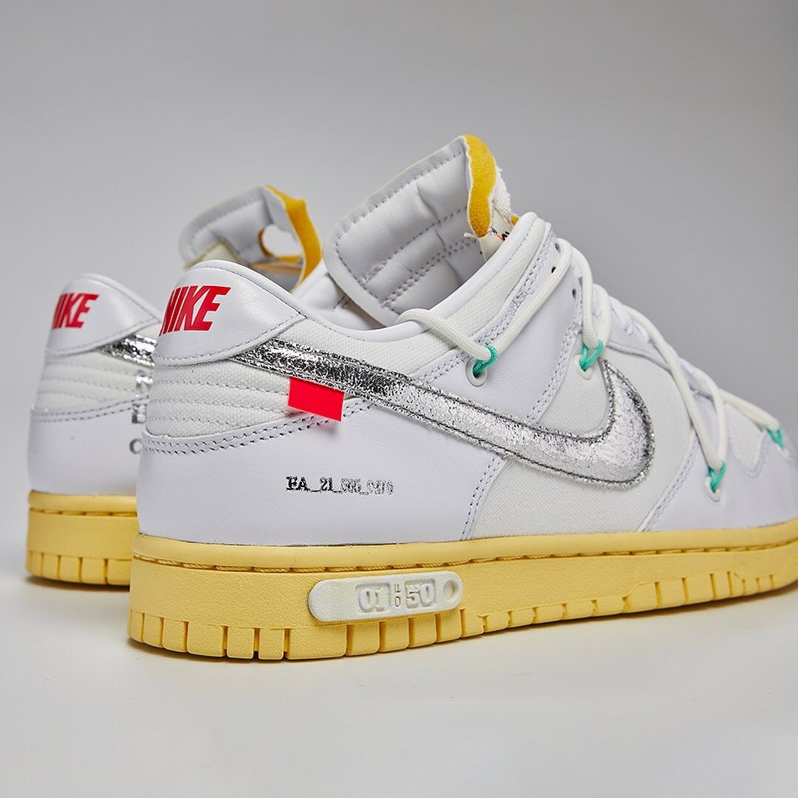 NIKE DUNK LOW X OFF-WHITE LOT 1